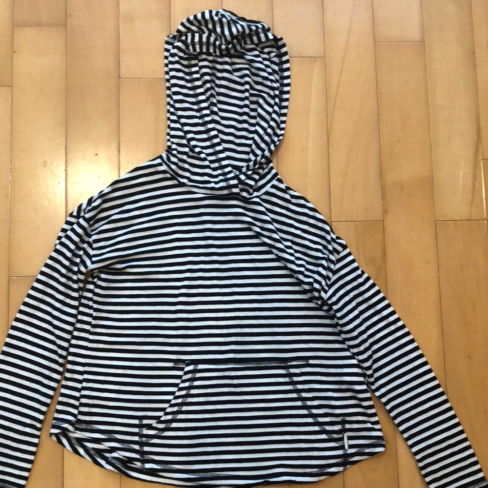 Black and white striped hoodie tee